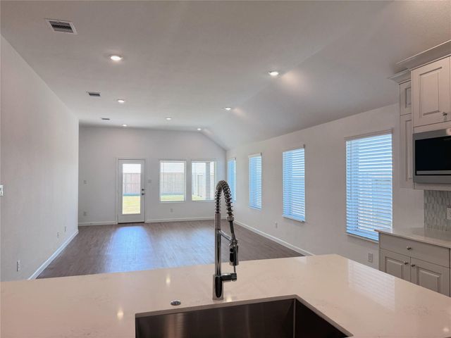 30347 Centipede Grove Lane, Brookshire, TX 77423