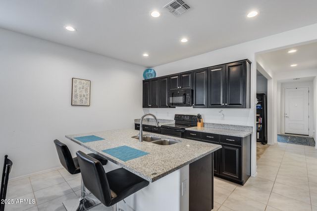 19600 W MONTECITO Avenue, Litchfield Park, AZ 85340