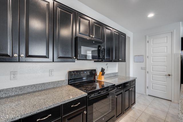 19600 W MONTECITO Avenue, Litchfield Park, AZ 85340