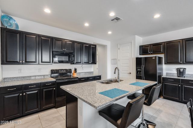 19600 W MONTECITO Avenue, Litchfield Park, AZ 85340