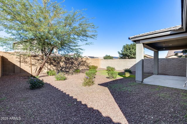 19600 W MONTECITO Avenue, Litchfield Park, AZ 85340