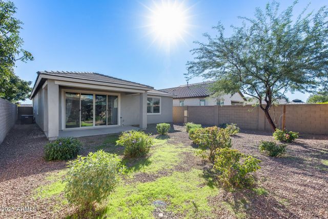19600 W MONTECITO Avenue, Litchfield Park, AZ 85340