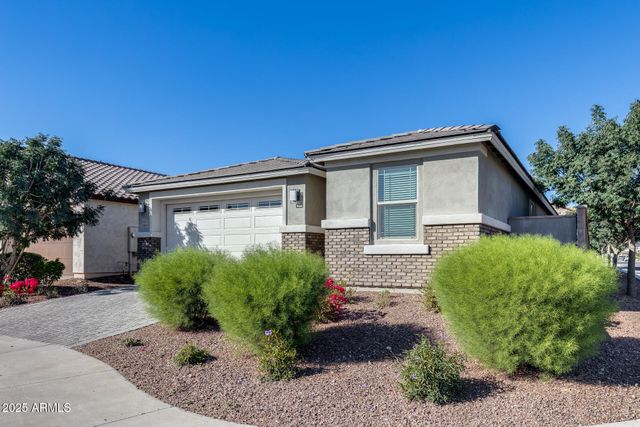 19600 W MONTECITO Avenue, Litchfield Park, AZ 85340