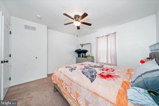 215 BELMONT AVE, Wilmington, DE 19804