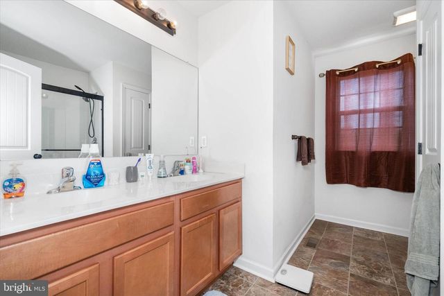 215 BELMONT AVE, Wilmington, DE 19804