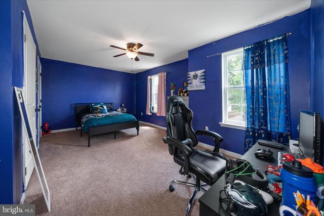 215 BELMONT AVE, Wilmington, DE 19804
