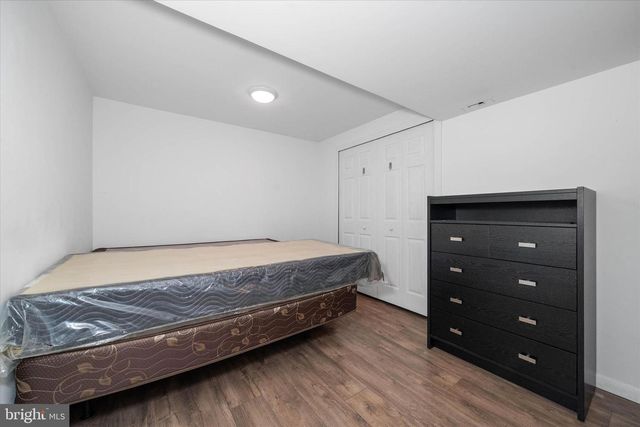 215 BELMONT AVE, Wilmington, DE 19804