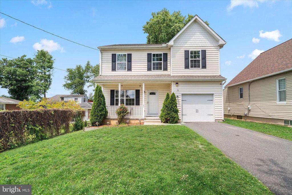 215 BELMONT AVE, Wilmington, DE 19804