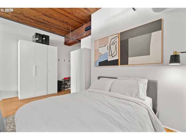 1420 Nw LOVEJOY St 526, Portland, OR 97209