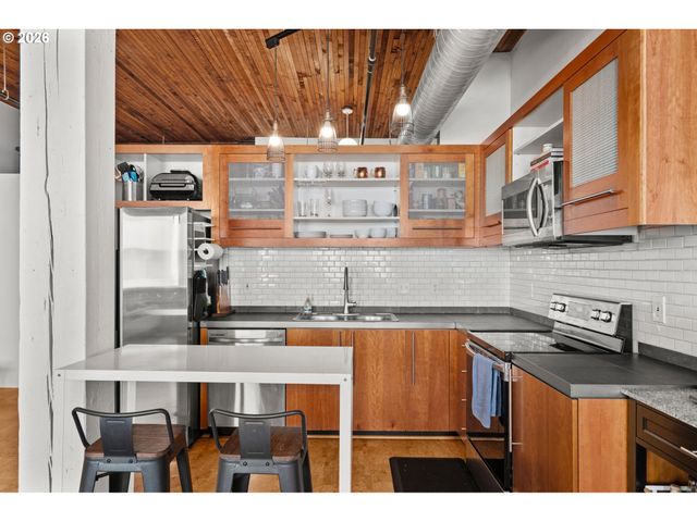 1420 Nw LOVEJOY St 526, Portland, OR 97209