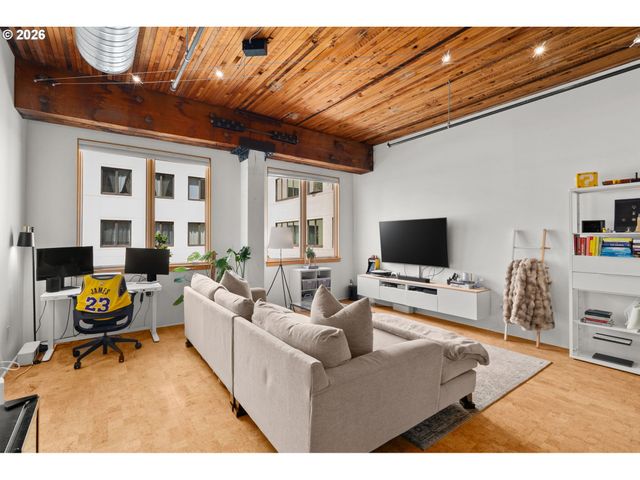 1420 Nw LOVEJOY St 526, Portland, OR 97209