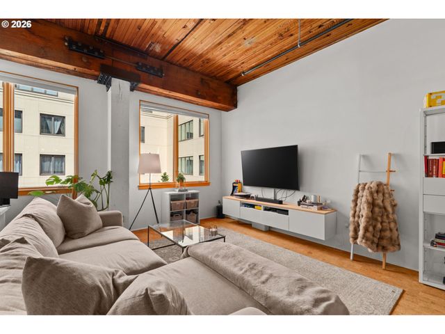 1420 Nw LOVEJOY St 526, Portland, OR 97209