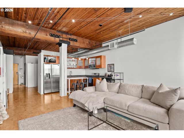 1420 Nw LOVEJOY St 526, Portland, OR 97209