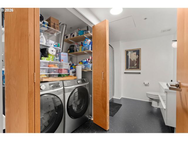 1420 Nw LOVEJOY St 526, Portland, OR 97209