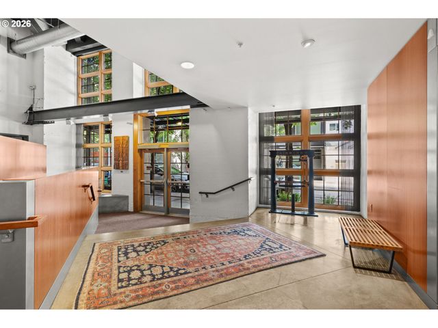 1420 Nw LOVEJOY St 526, Portland, OR 97209
