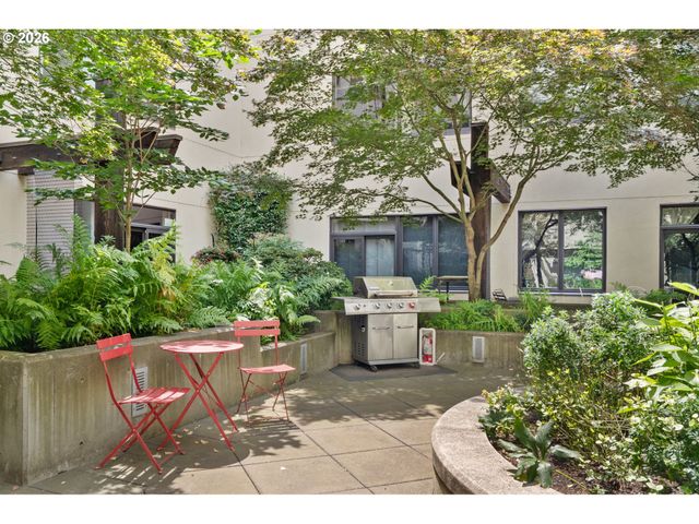 1420 Nw LOVEJOY St 526, Portland, OR 97209
