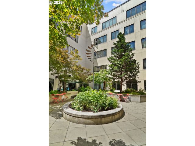1420 Nw LOVEJOY St 526, Portland, OR 97209