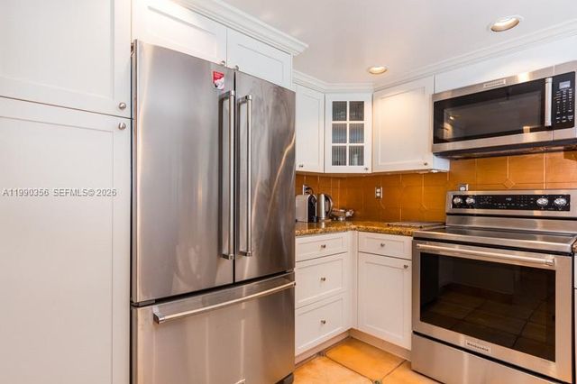 2625 COLLINS AV 1403, Miami Beach, FL 33140