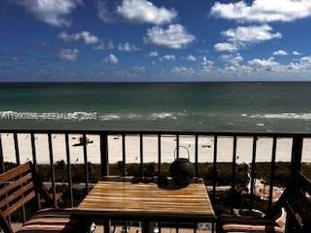 2625 COLLINS AV 1403, Miami Beach, FL 33140