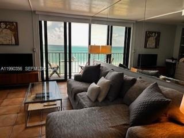 2625 COLLINS AV 1403, Miami Beach, FL 33140