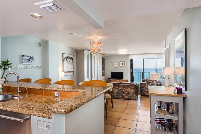 2625 COLLINS AV 1403, Miami Beach, FL 33140