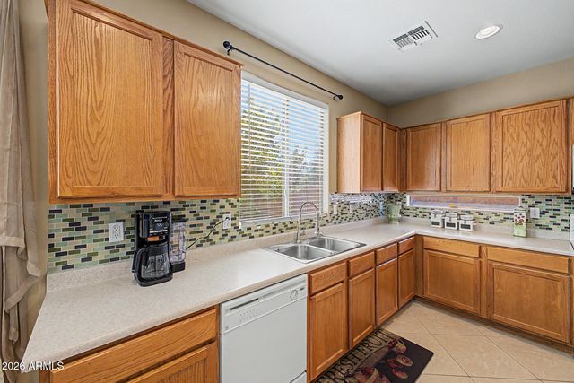 8607 W BROWN Street, Peoria, AZ 85345
