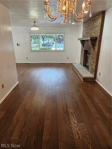 25185 Fawn Drive, North Olmsted, OH 44070