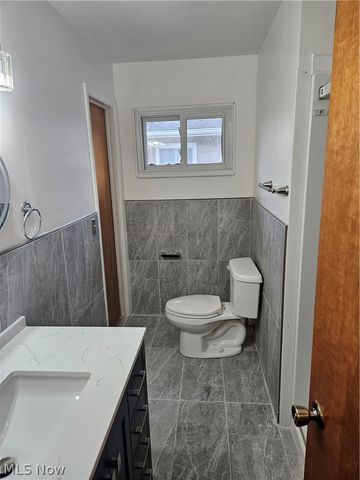 25185 Fawn Drive, North Olmsted, OH 44070