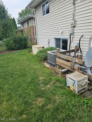 25185 Fawn Drive, North Olmsted, OH 44070