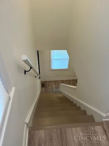 2863 Marshall Avenue, Cincinnati, OH 45225