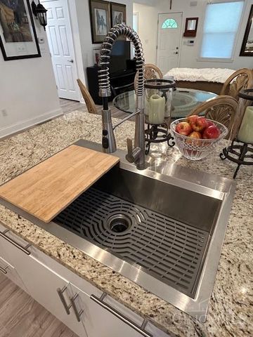 2863 Marshall Avenue, Cincinnati, OH 45225