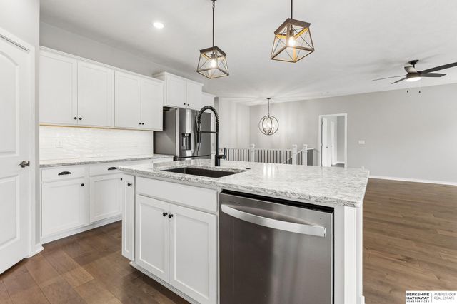 4352 S 214 Street, Elkhorn, NE 68022