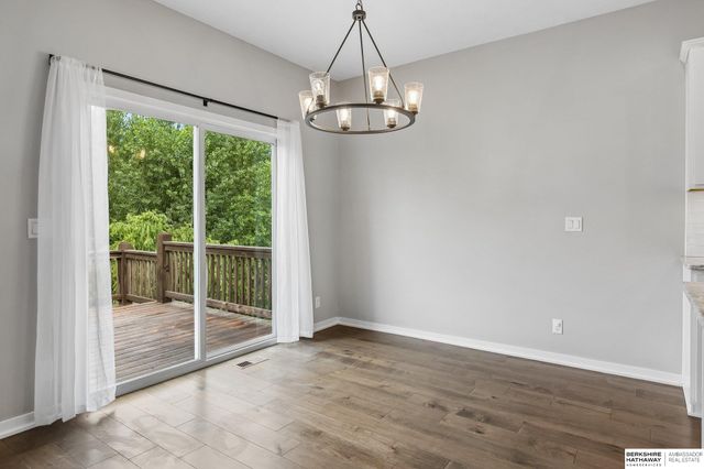 4352 S 214 Street, Elkhorn, NE 68022