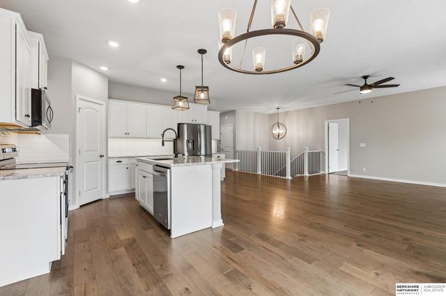 4352 S 214 Street, Elkhorn, NE 68022