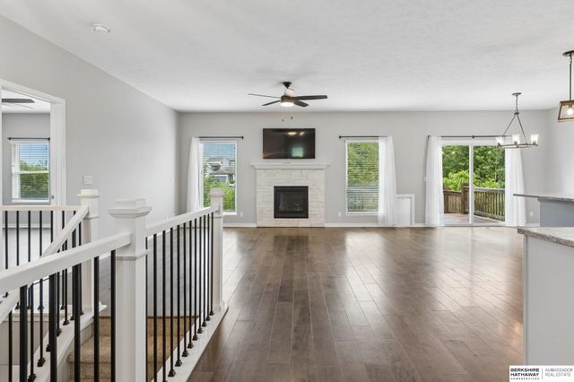 4352 S 214 Street, Elkhorn, NE 68022