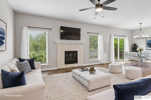 4352 S 214 Street, Elkhorn, NE 68022