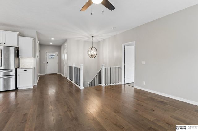4352 S 214 Street, Elkhorn, NE 68022