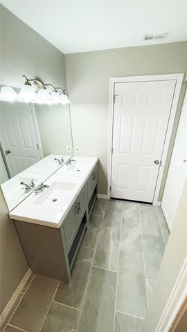 9600 Royal Lane 604, Dallas, TX 75243