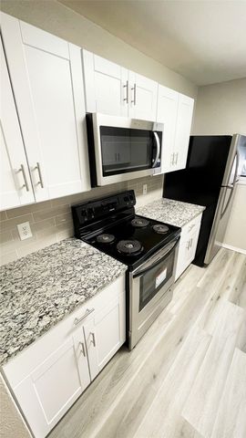 9600 Royal Lane 604, Dallas, TX 75243