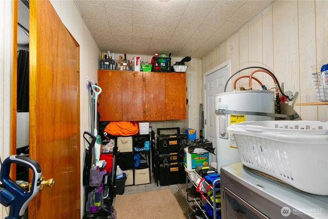 1759 S 43rd Street, Tacoma, WA 98418