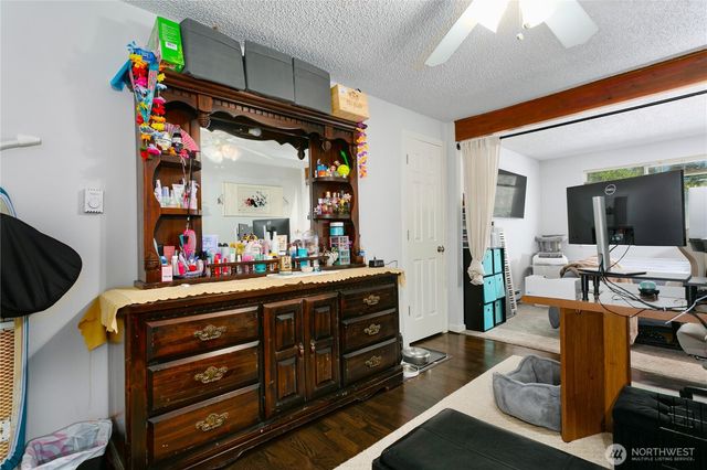 1759 S 43rd Street, Tacoma, WA 98418