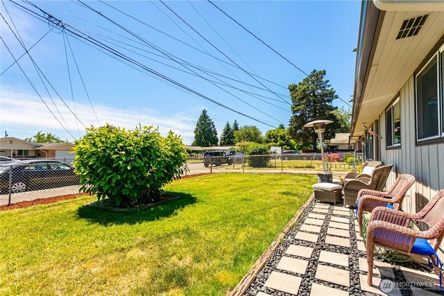 1759 S 43rd Street, Tacoma, WA 98418