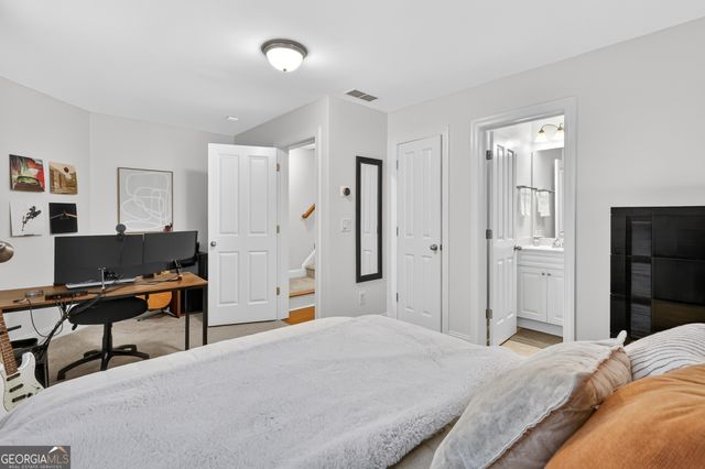 7960 Highland Bluff, Sandy Springs, GA 30328