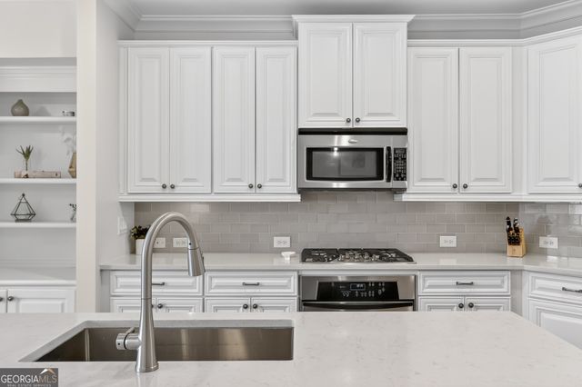 7960 Highland Bluff, Sandy Springs, GA 30328