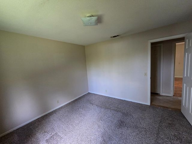 3850 Dry Lake Ln, Auburn, CA 95602