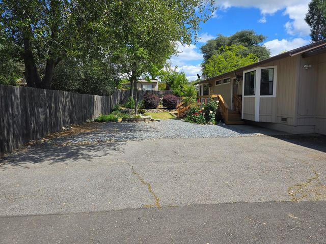 3850 Dry Lake Ln, Auburn, CA 95602