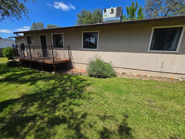 3850 Dry Lake Ln, Auburn, CA 95602