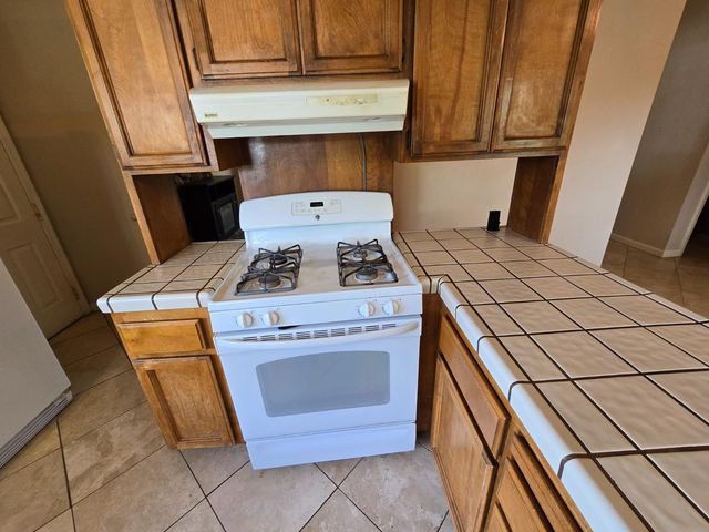 3850 Dry Lake Ln, Auburn, CA 95602