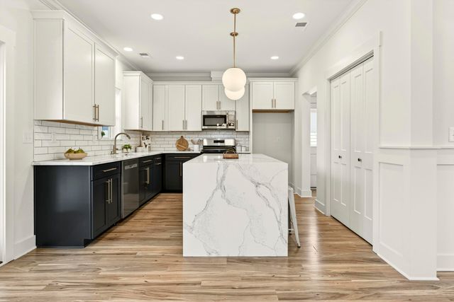 4831 Williams Avenue, North Charleston, SC 29405