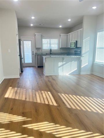 552 Cosmos Street, Centerton, AR 72719